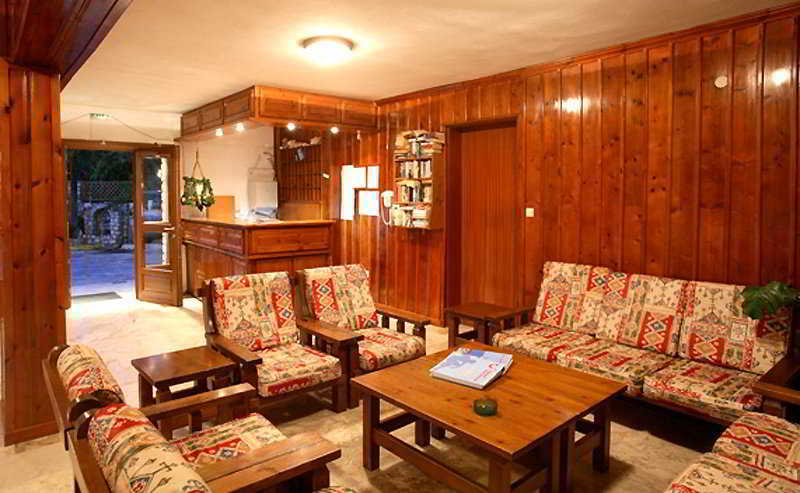 Aparthotel Korali Troulos